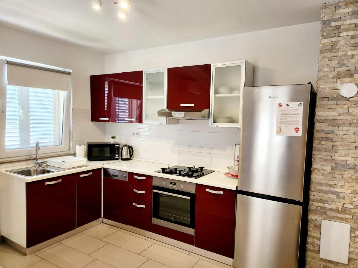 Ena Apartment Turanj Ngoại thất bức ảnh
