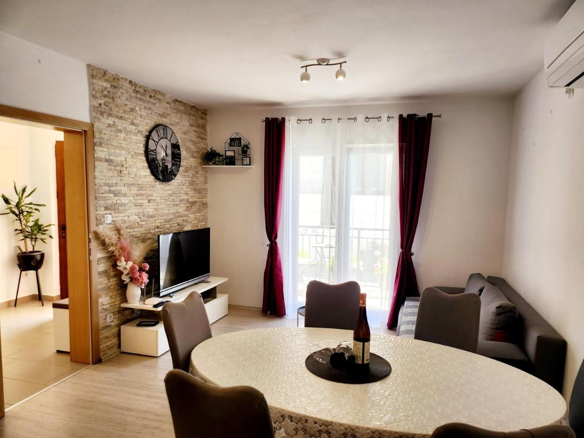 Ena Apartment Turanj Ngoại thất bức ảnh